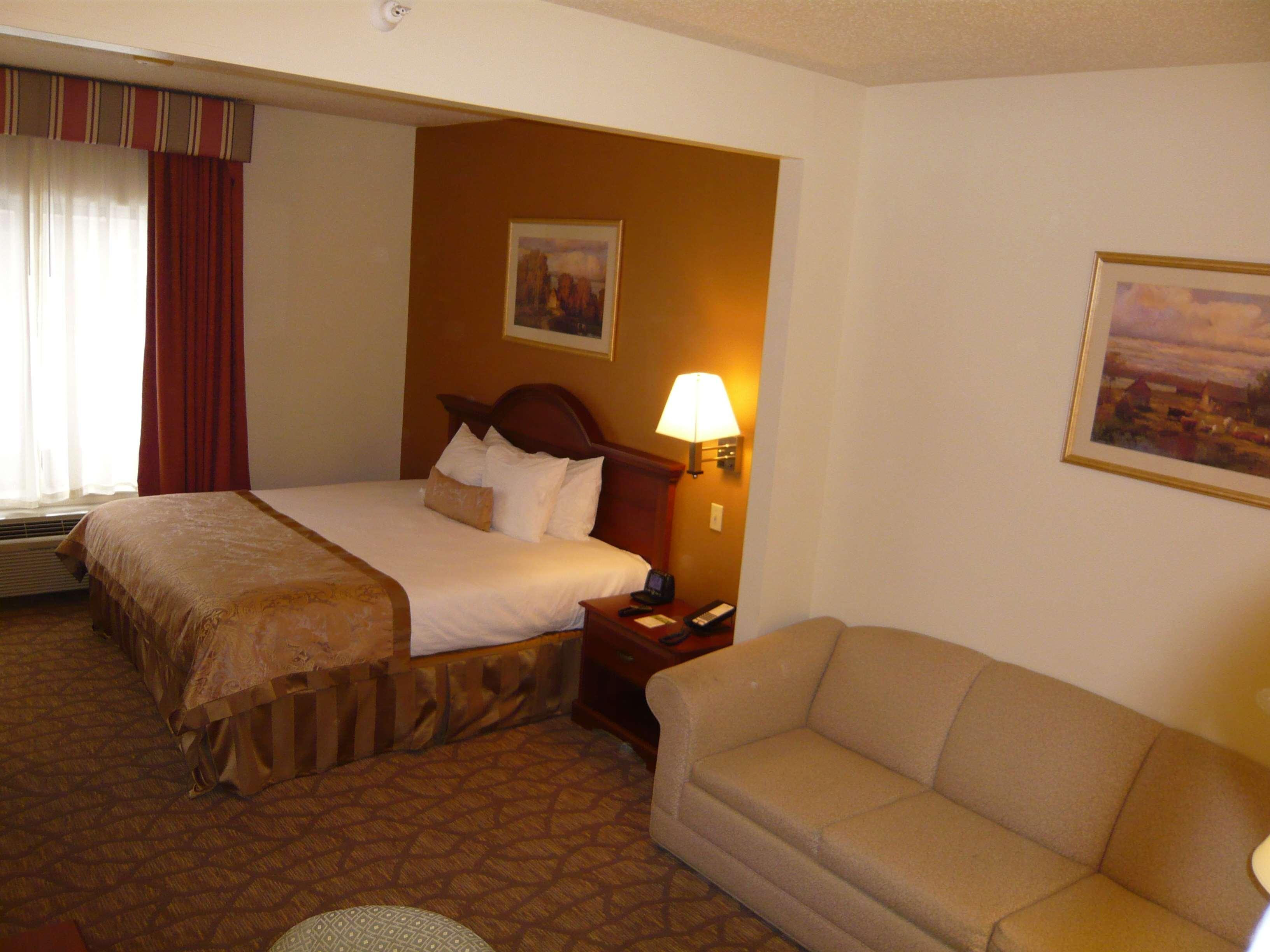 วินเกท บาย วินด์แฮม สตรีทส์โบโร/คลีฟแลนด์ เซาท์อีสต์ Hotel ภายนอก รูปภาพ